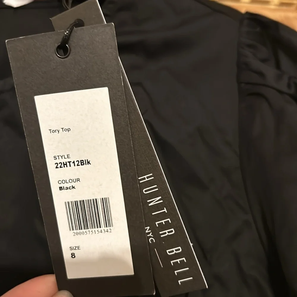 HUNTER BELL Black Tory Top